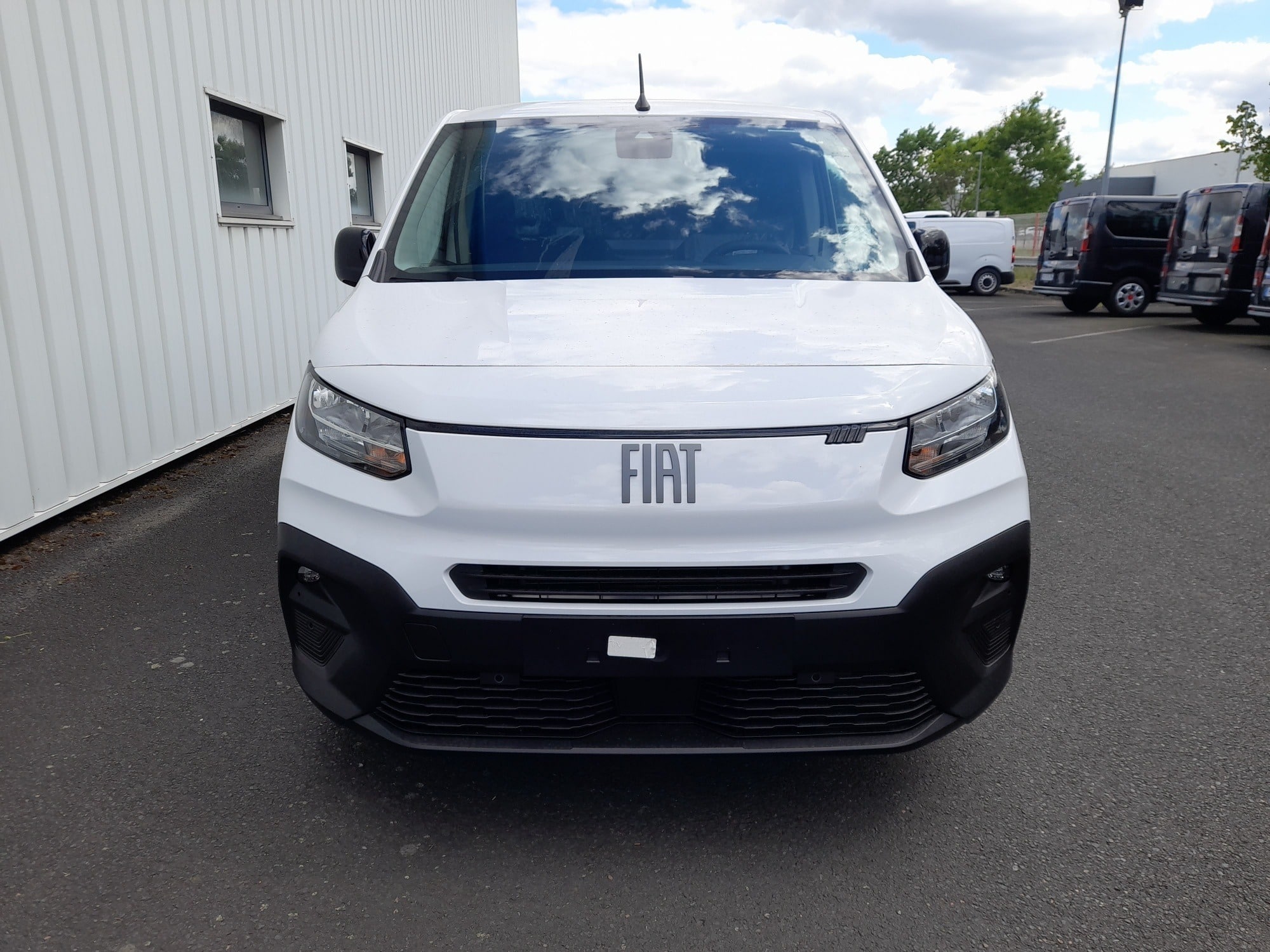 avant fiat doblo xl en location leasing lld chez Util'rent